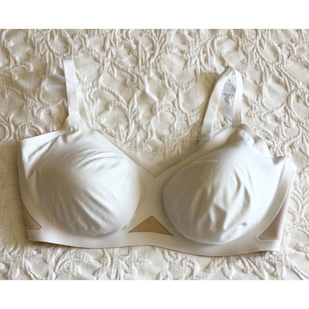 Honeylove Silhouette Bra White Wireless Smoothing Shapewear XL 38D/DD LWBR0302V3